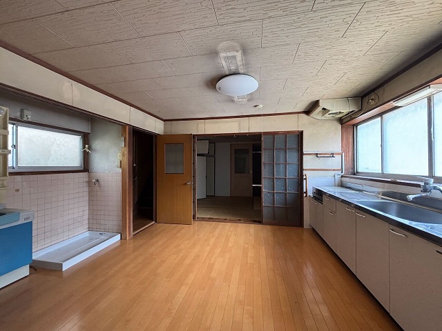 commercial 西町（にしまち）